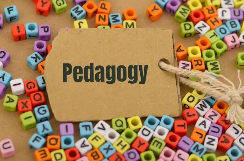 Rola pedagoga w wychowaniu klasy – co powinieneś wiedzieć?